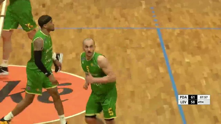 Levice víťazom základnej časti Niké SBL